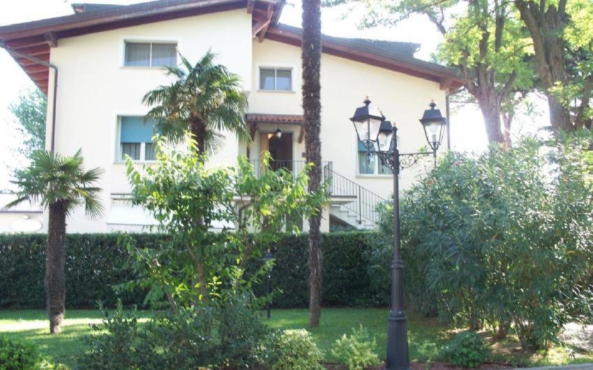 Hotel La Dependance By Casa Bianca Lido di Jesolo Esterno foto