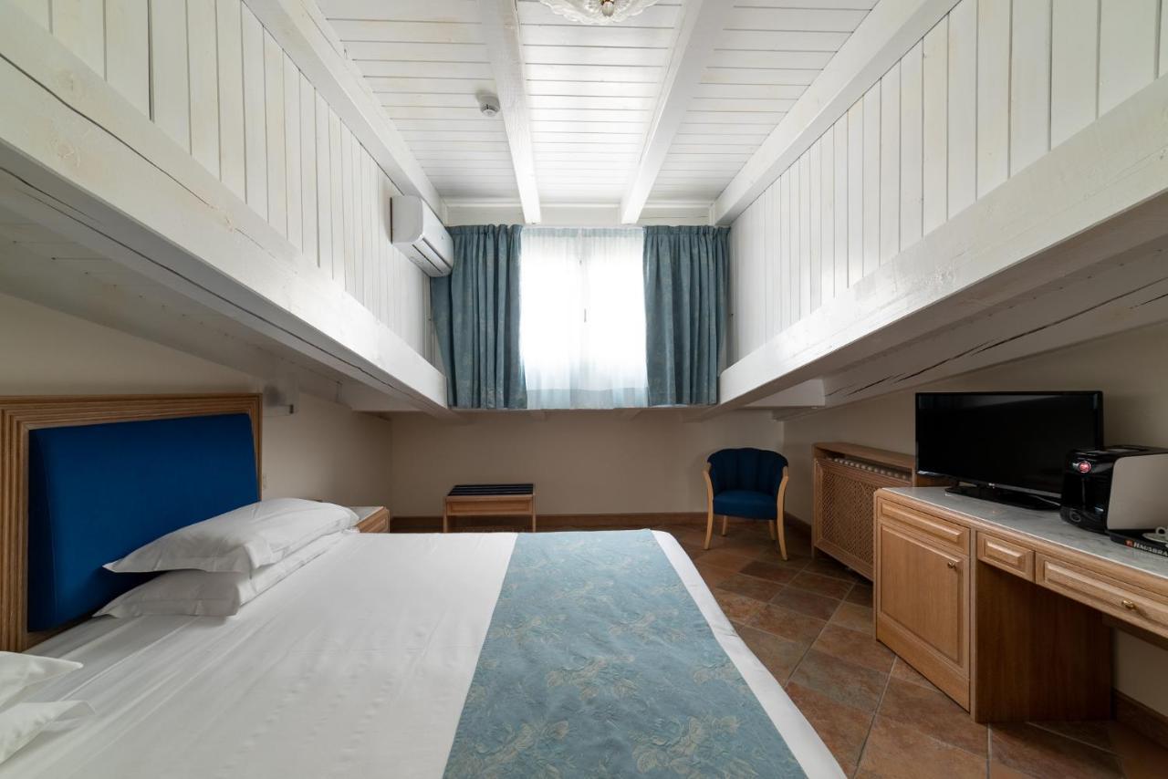 Hotel La Dependance By Casa Bianca Lido di Jesolo Esterno foto